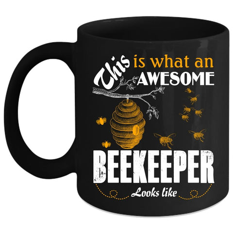 What Awesome Beekeeper Looks Like Coffee Mug, Cute Beekeeper Coffee Cup